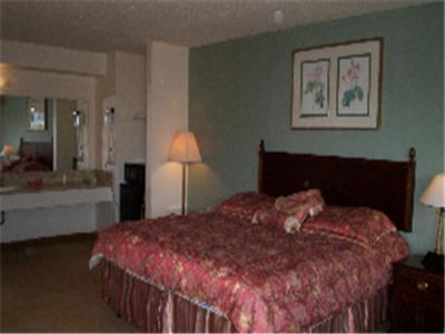 Somerville Inn And Suites Bagian luar foto