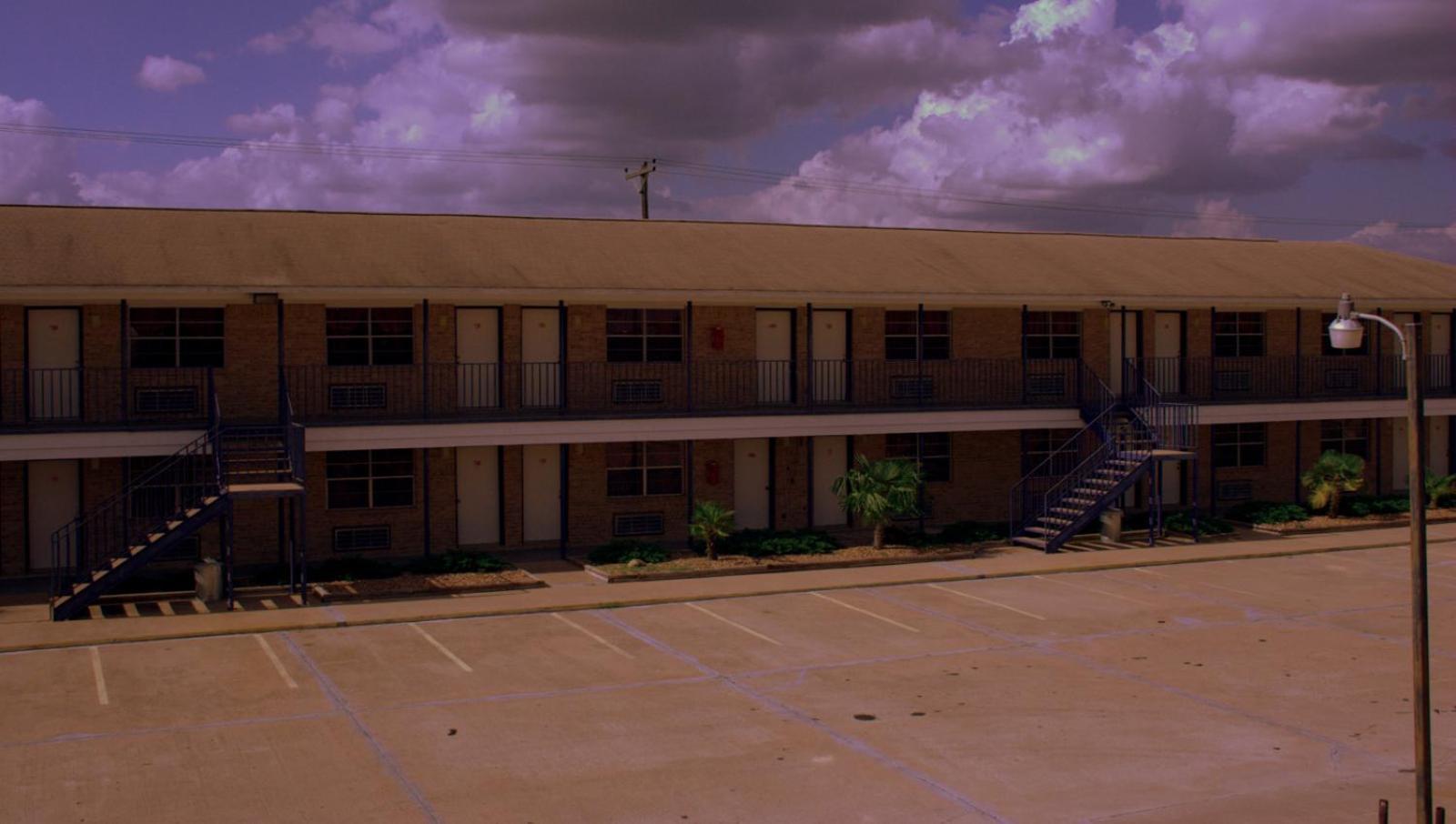 Somerville Inn And Suites Bagian luar foto